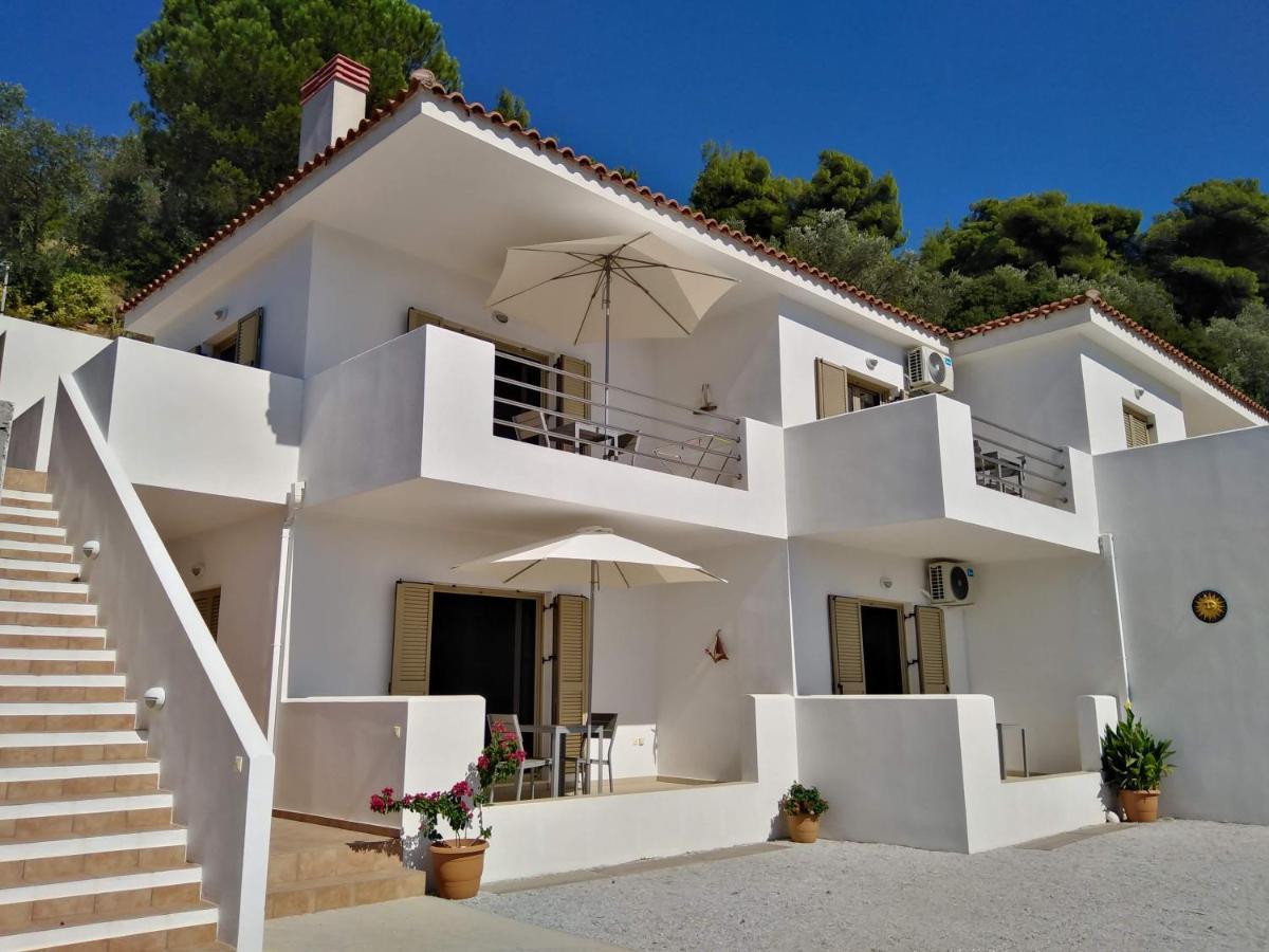 Lagoterra Skiathos-stad